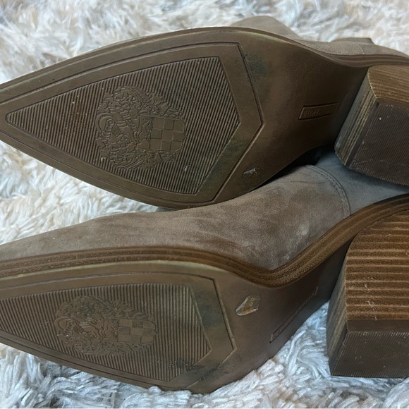 Vince Camuto Gigiettea Suede Bootie - Picture 5 of 8